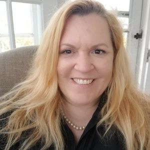 Meet your Posher, Andria